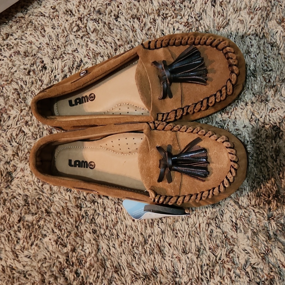 Lamo moccasins